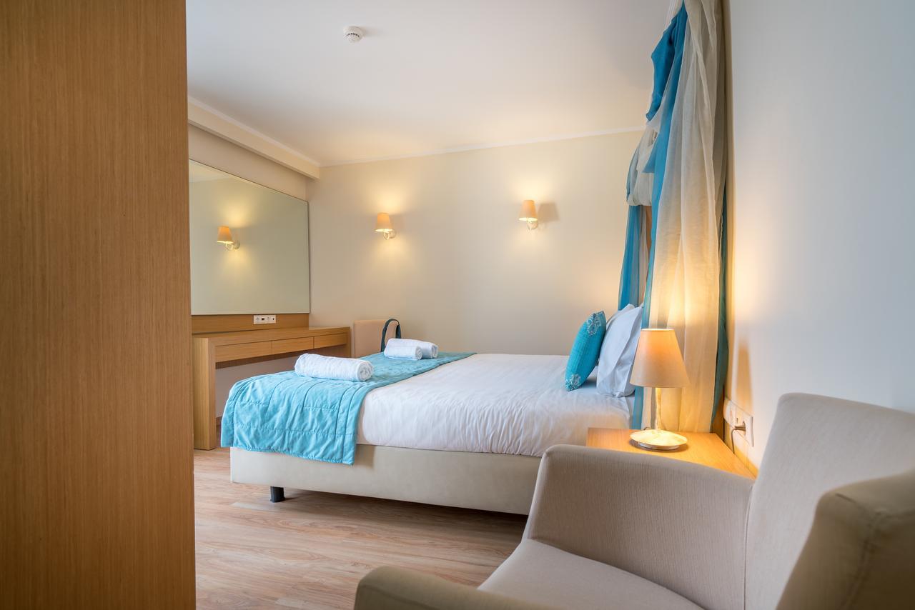 Superior Sea View Room