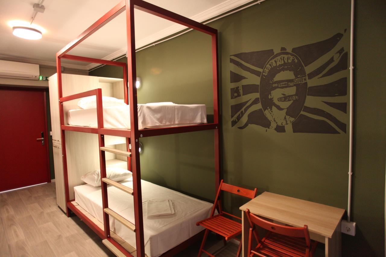Bed 6-Bed Female Dormitory Room