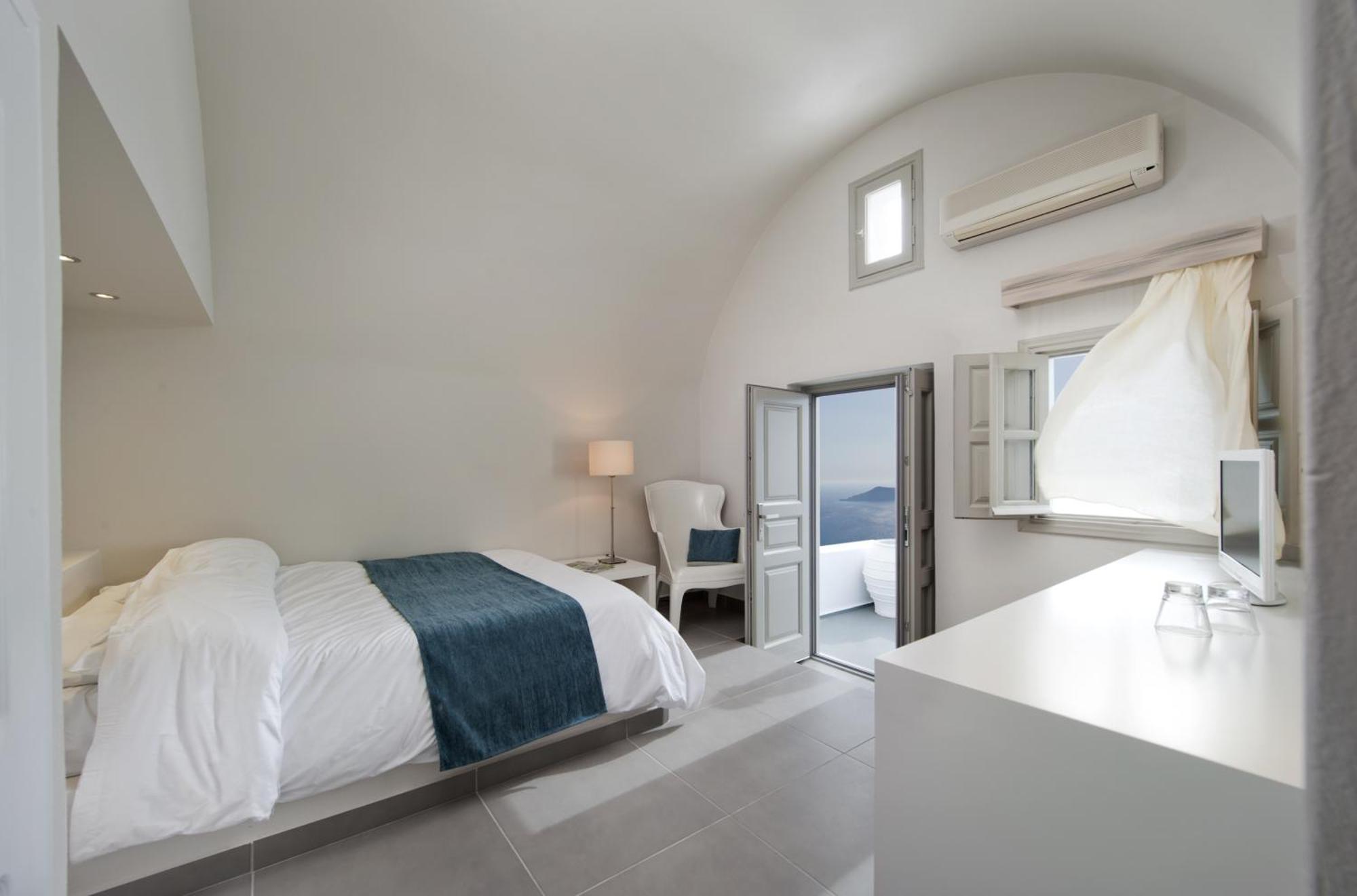 Superior Double Room Caldera Sunset View