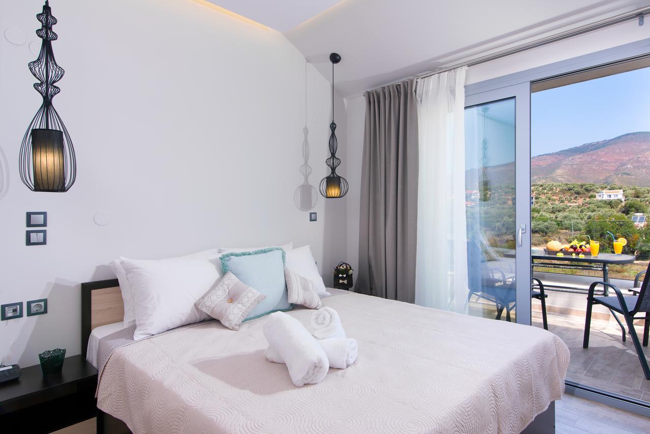 Double Room Mountain View