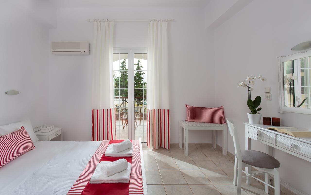 Double or Twin Room Partial Sea View