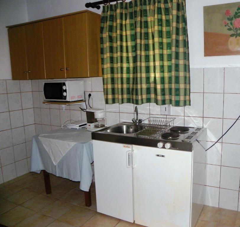 Deluxe King Studio