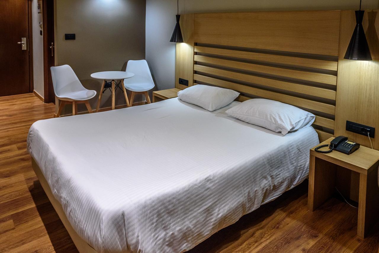 Standard Double or Twin Room Side Sea View