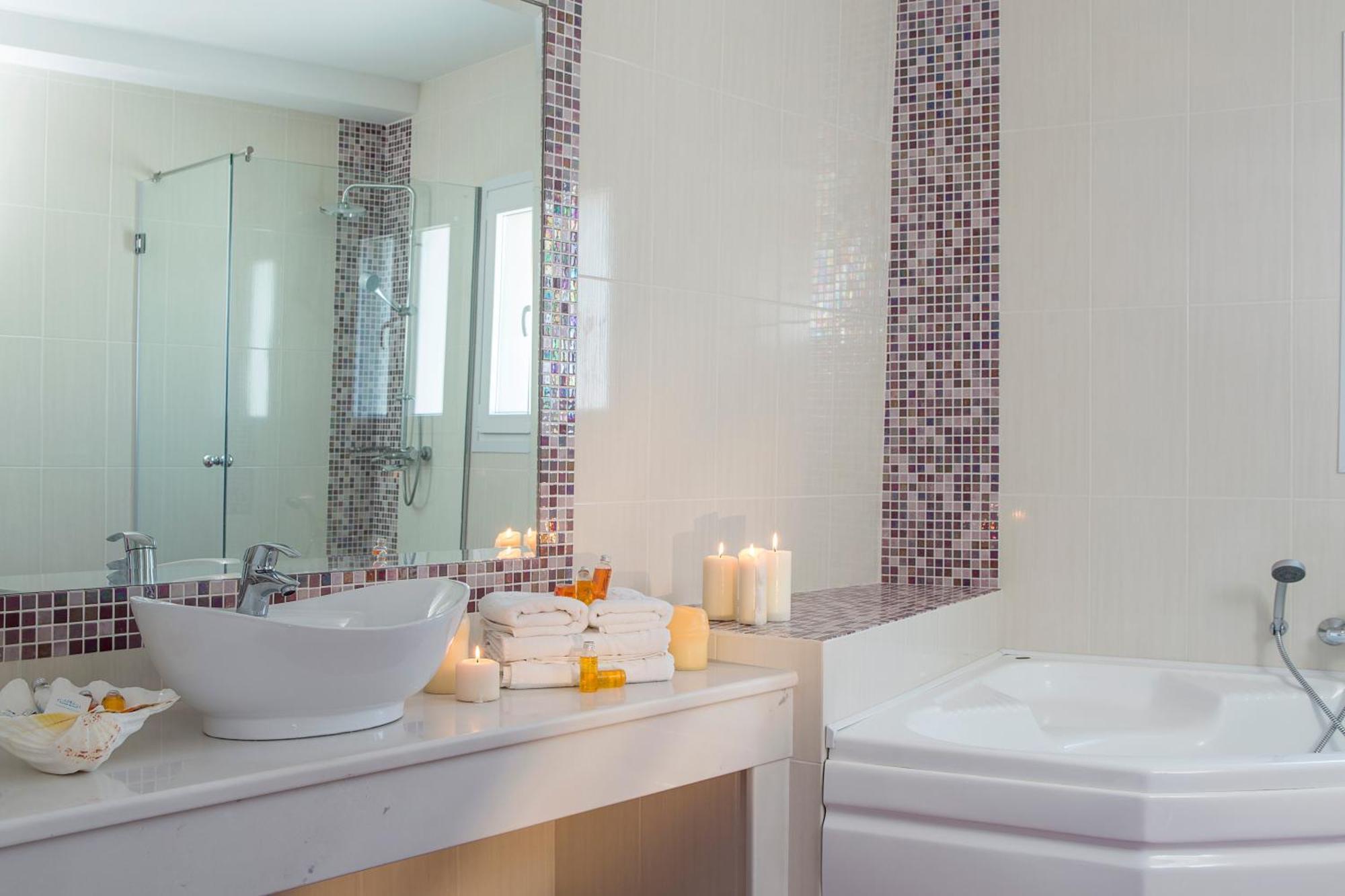 Honeymoon Sea View Suite Outdoor Hot Tub