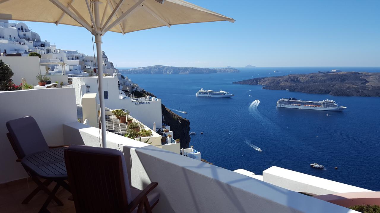 Suite with Private Balcony and Outdoor Hot Tub with Caldera View