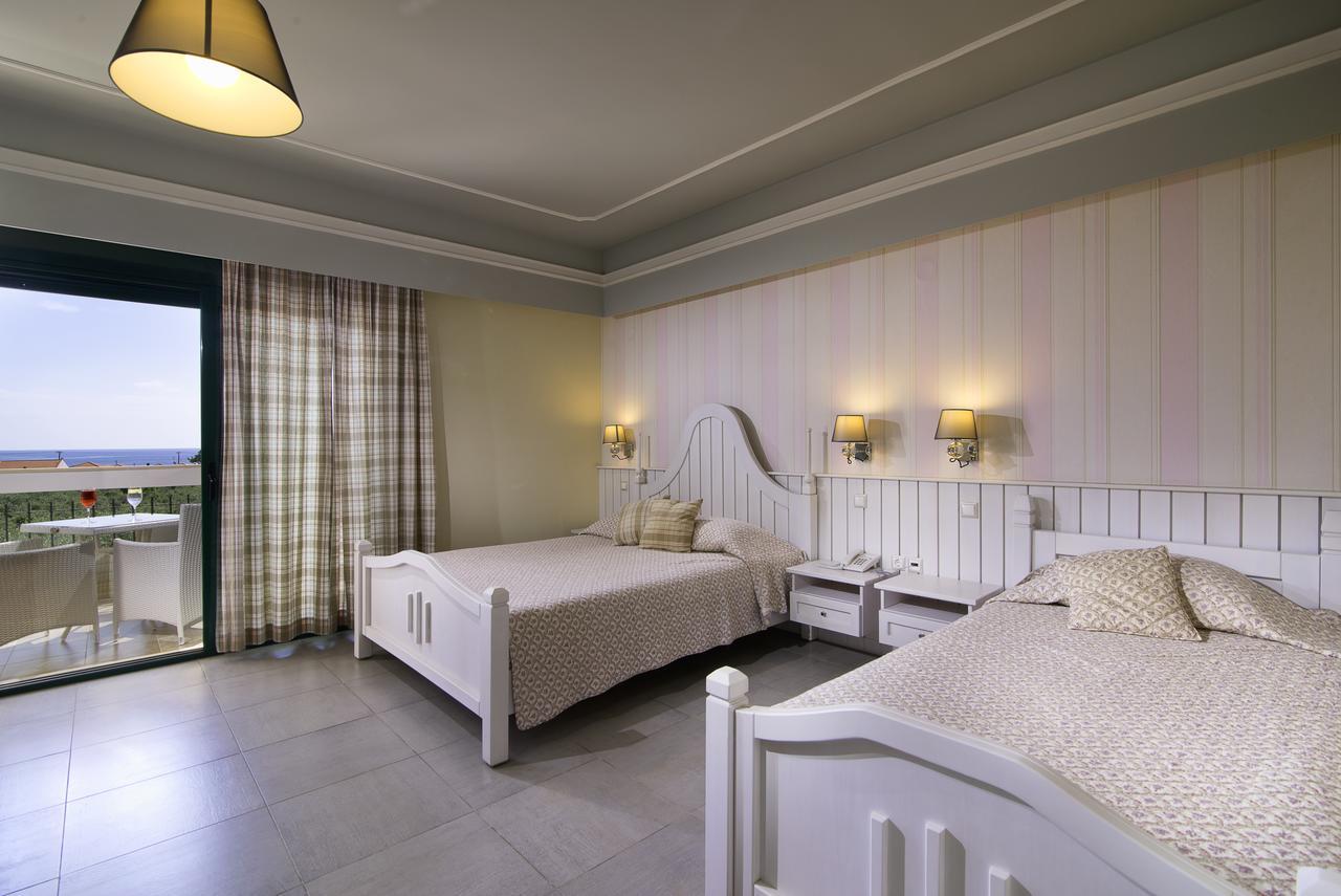 Superior Room Side Sea View