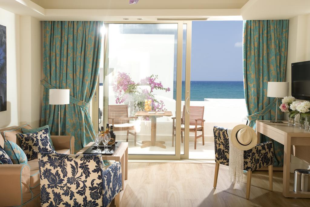 Suite Resort View Beach Cabana