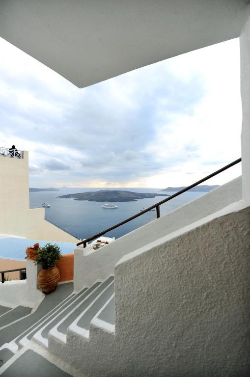 Executive Double or Twin Room Caldera View