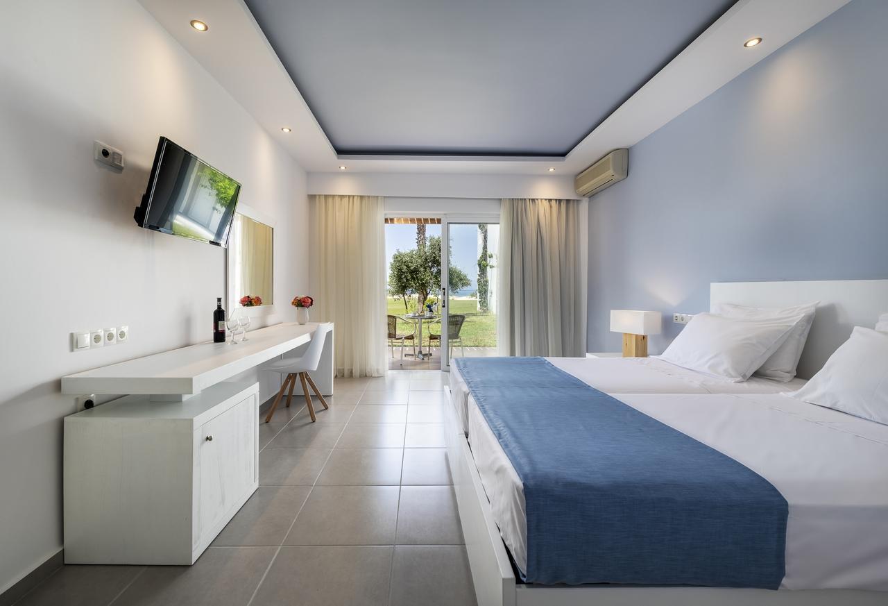 Superior Double Room Side Sea View