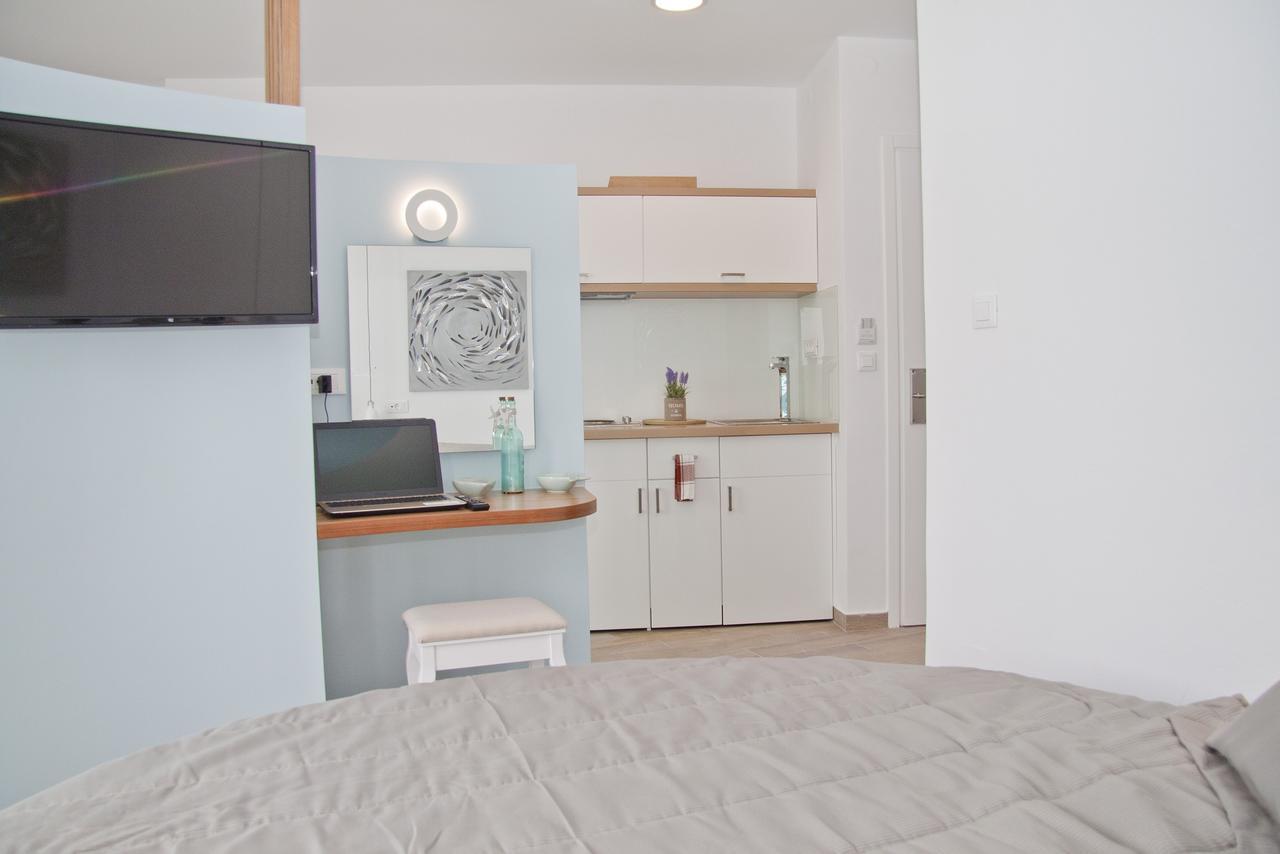 Deluxe King Studio Sea View