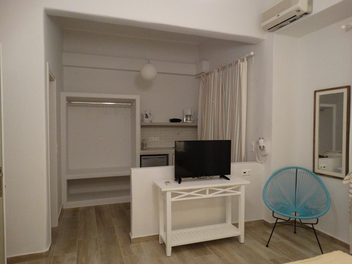 Apartment with Garden View