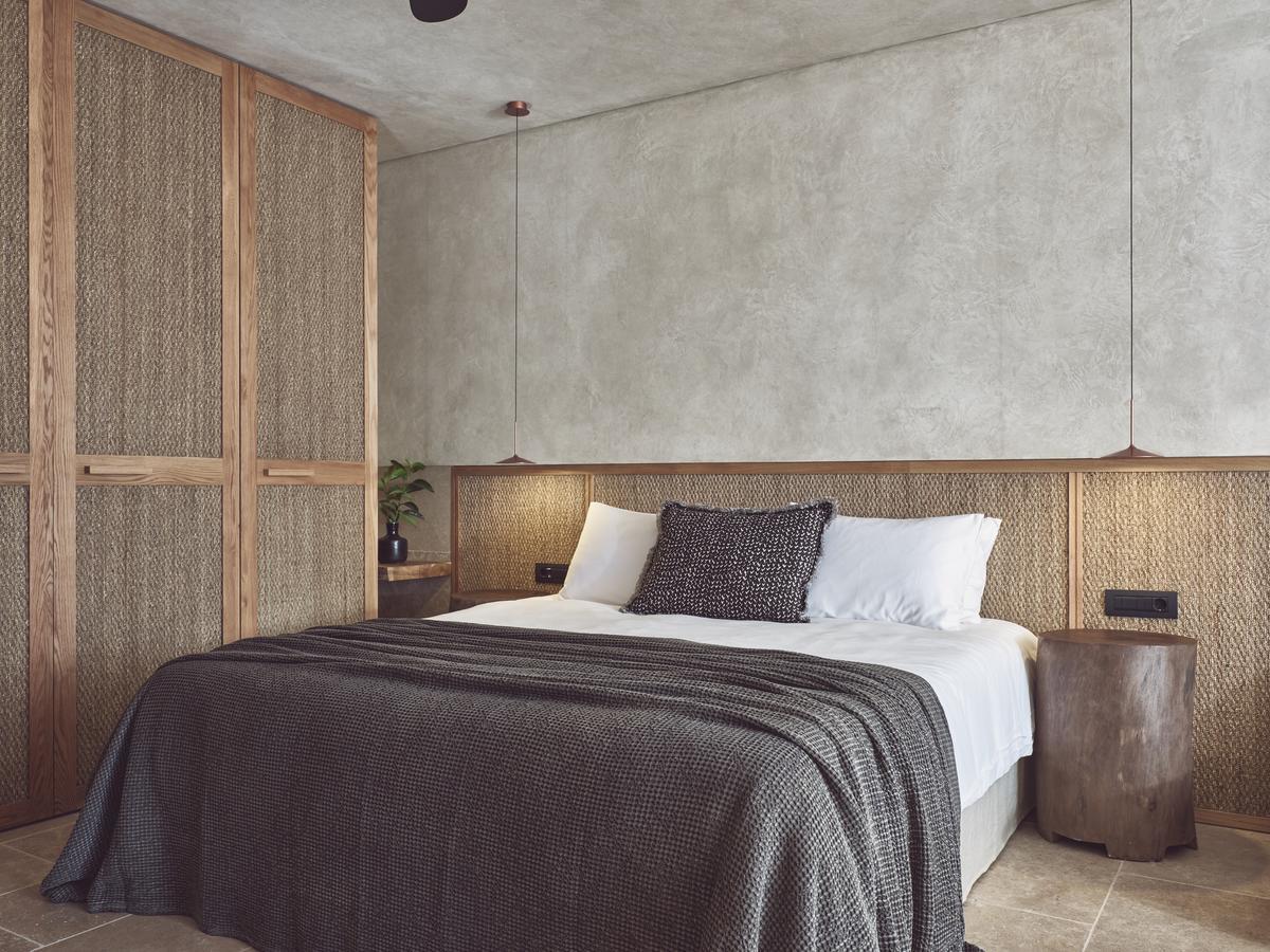 Junior Suite Inland View