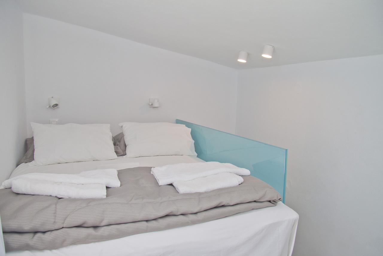 Studio Split Level Sea View