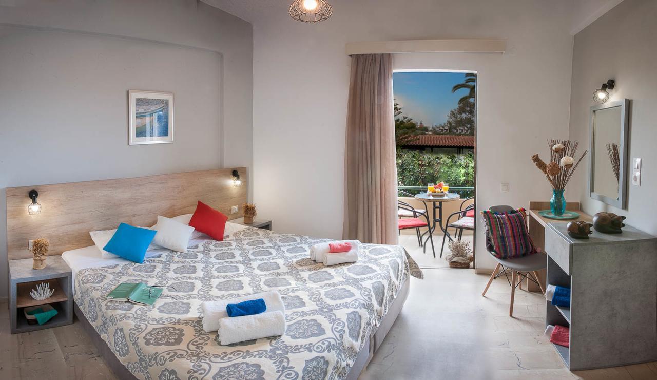 One-Bedroom Apartment with Balcony