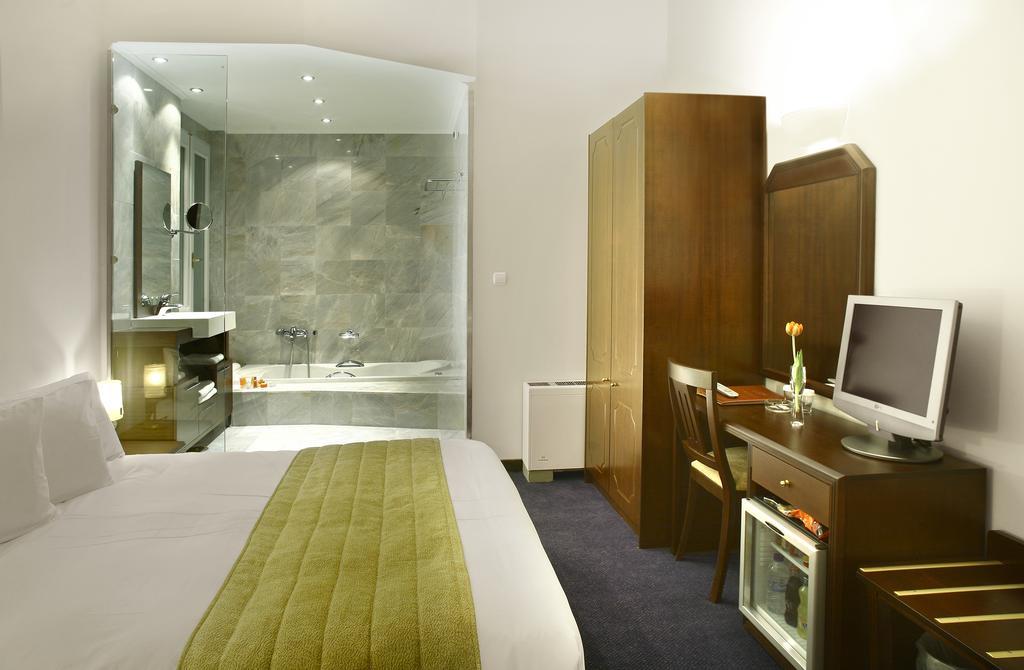 Premium Suite