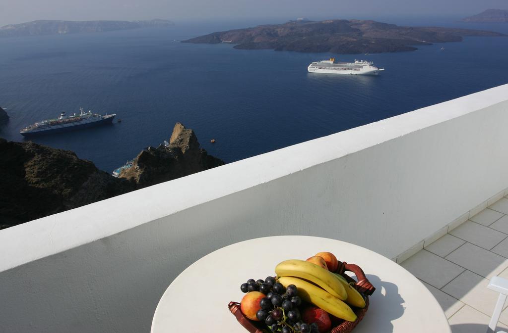 Triple Room with Volcano View