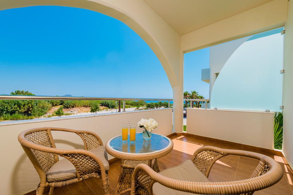 Family Suite Side Sea View