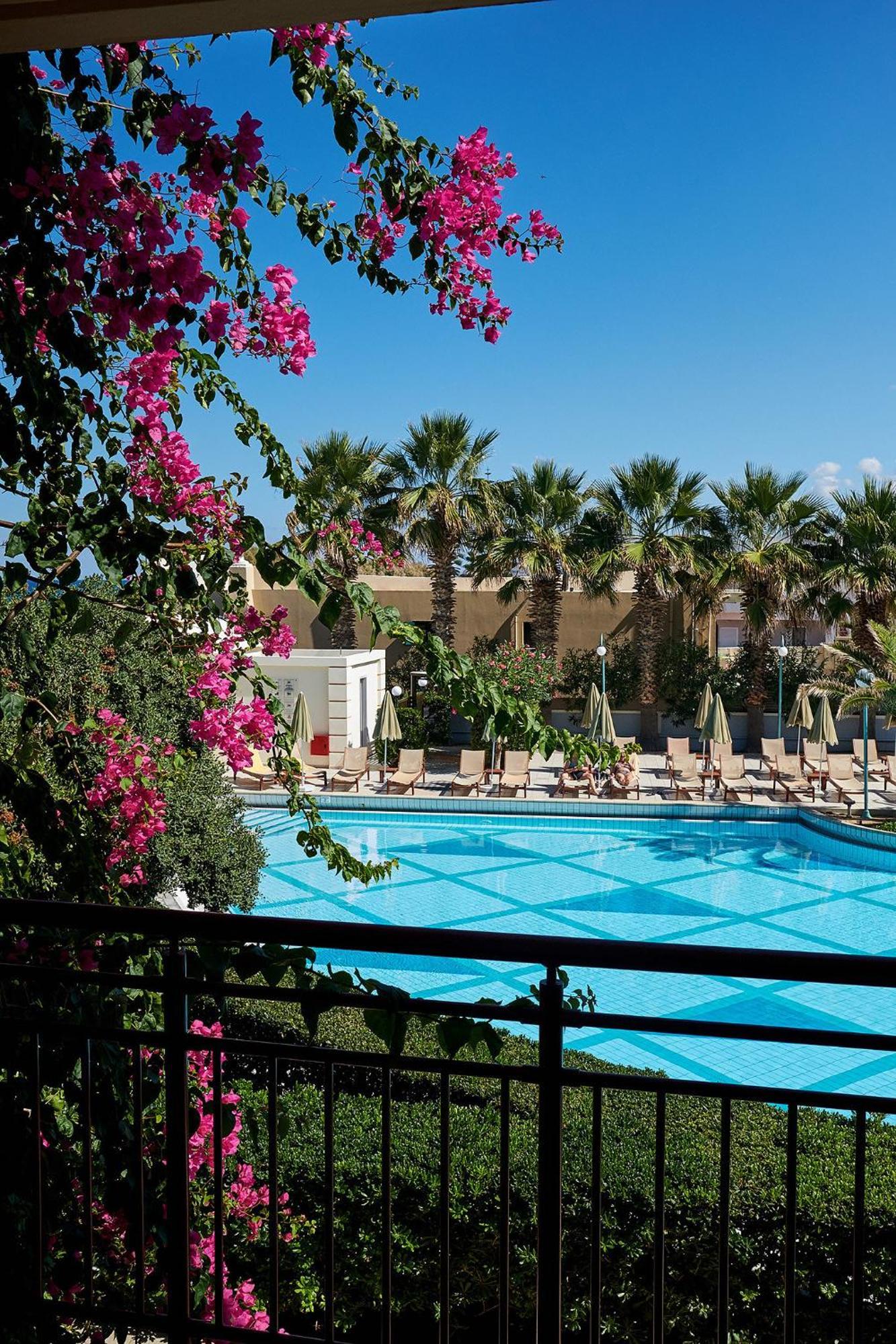Double Room Pool View