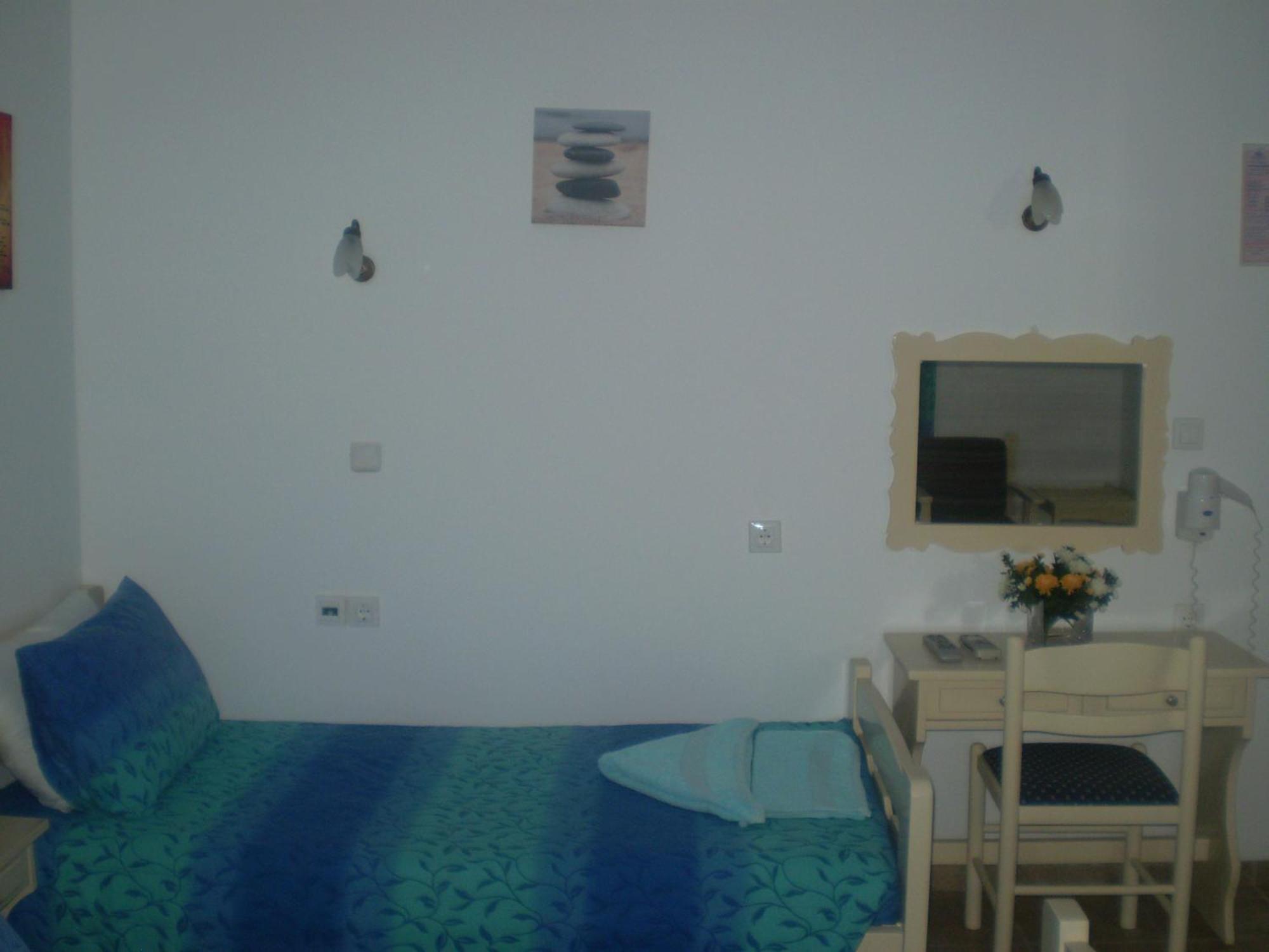 Economy Twin Room