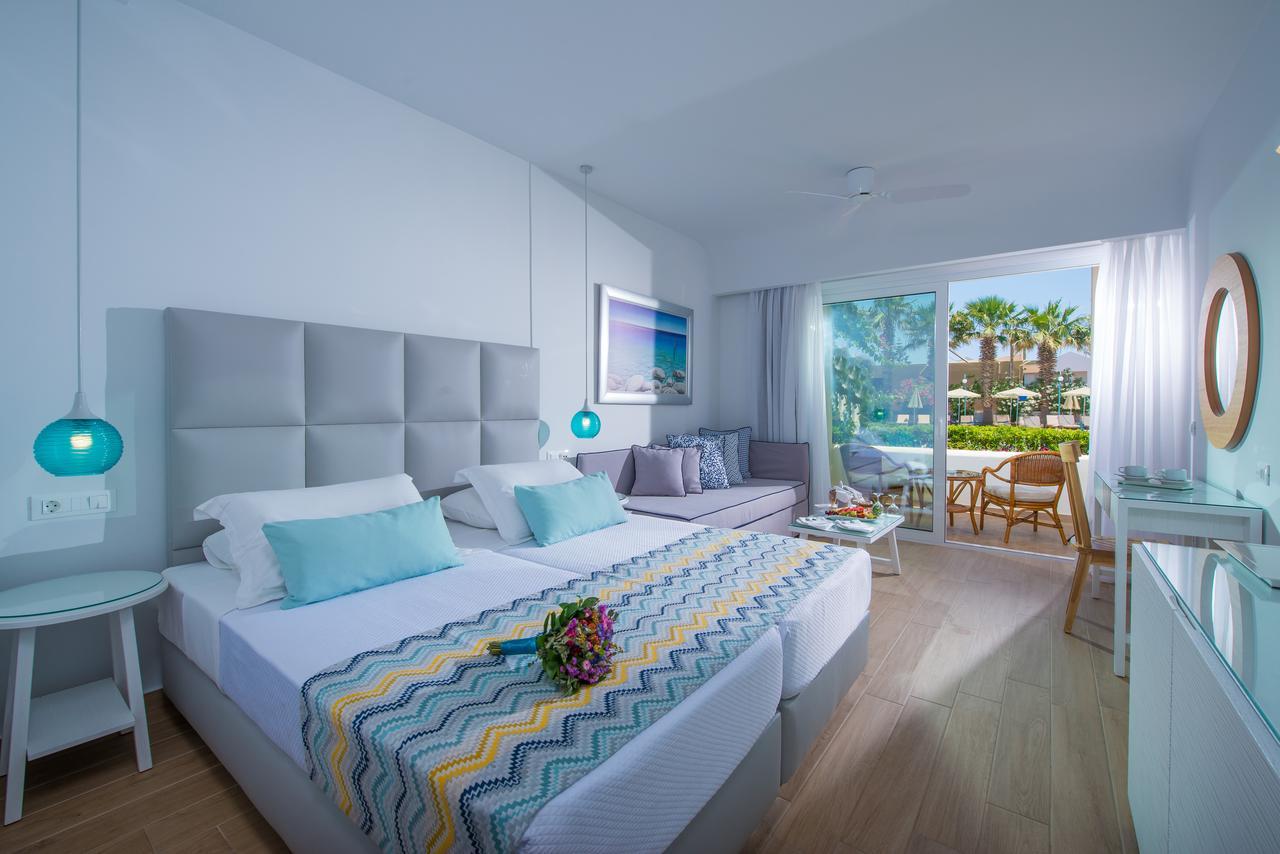 Double Room Pool View