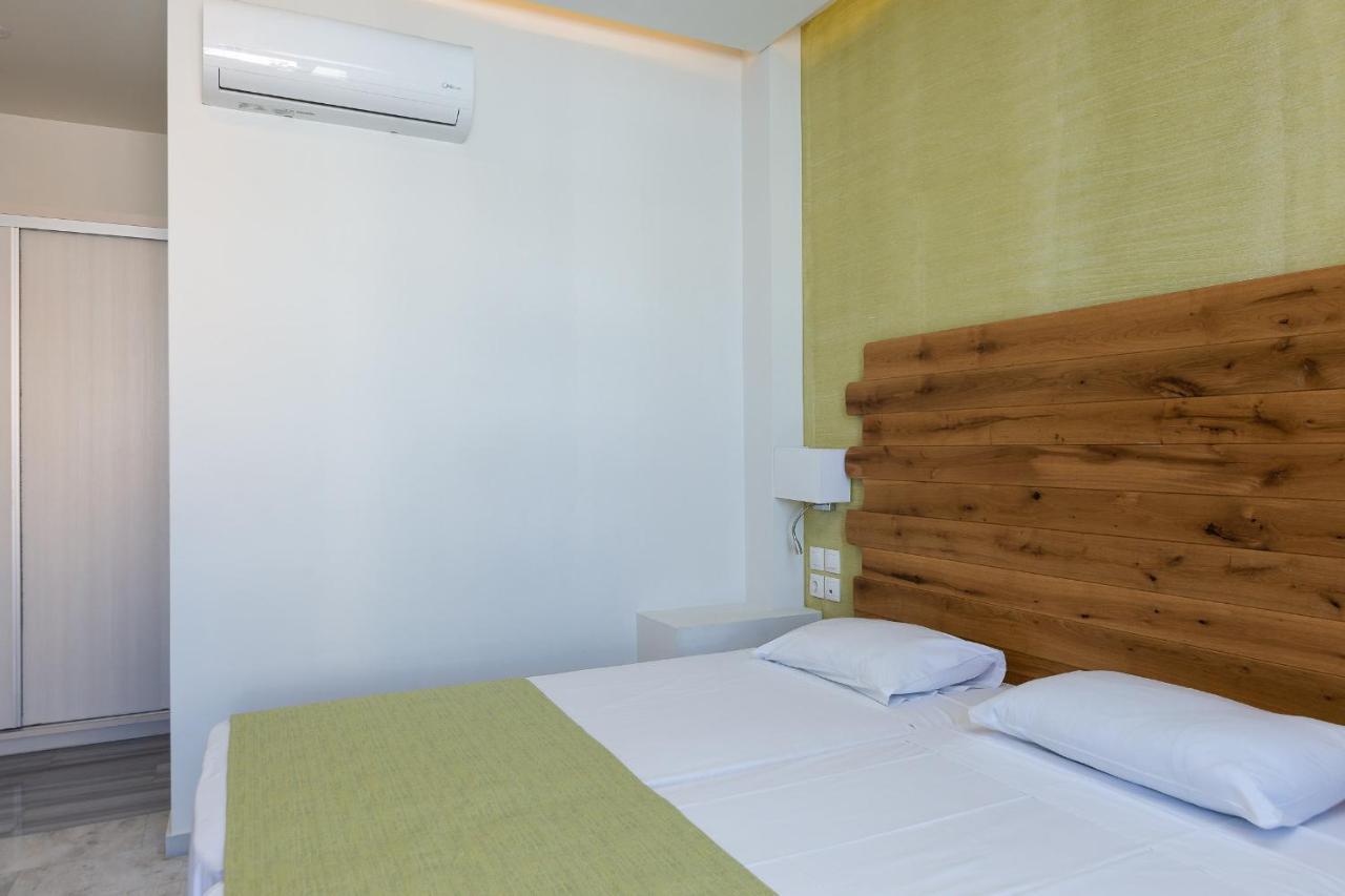 Junior Suite Side Sea View Top Floor