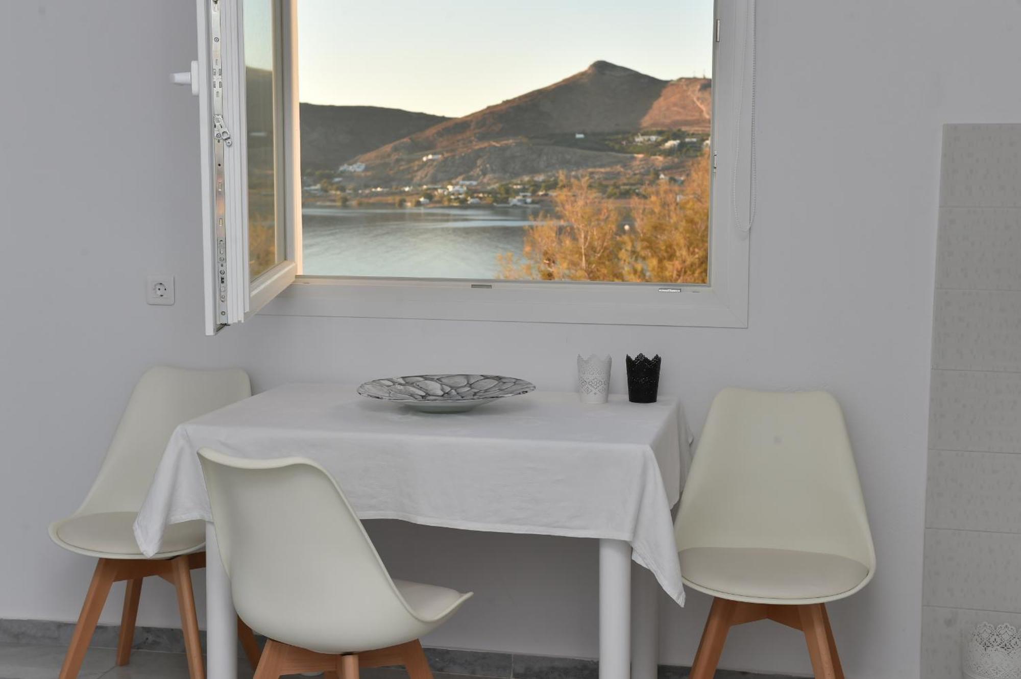 Triple Room with Courtyard Access - Ground Floor