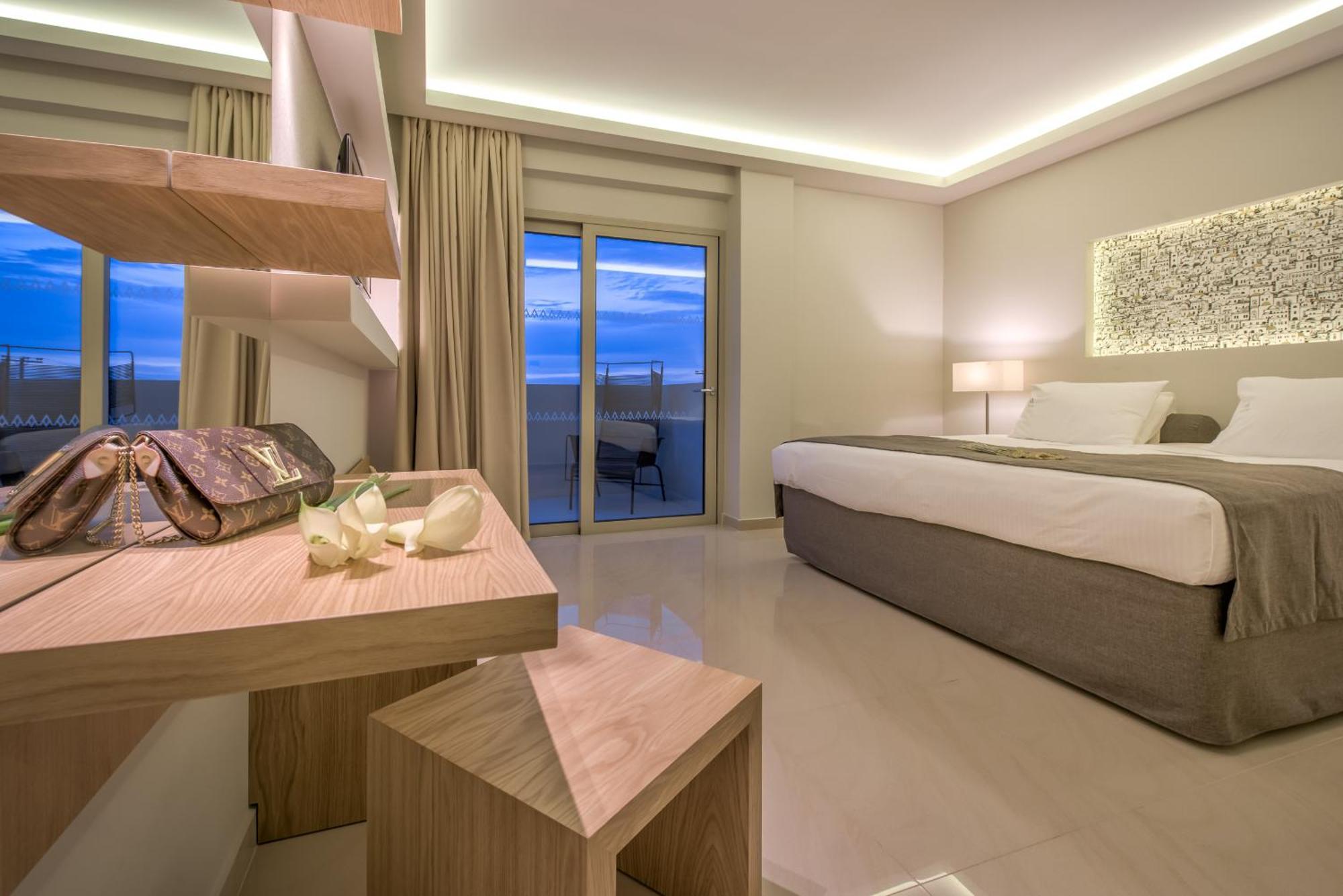 Deluxe King Suite