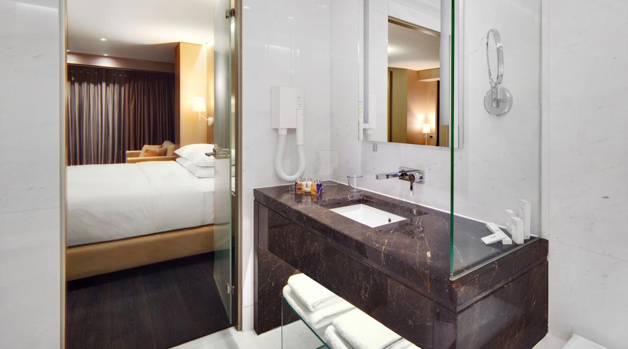 Junior Suite Lake View