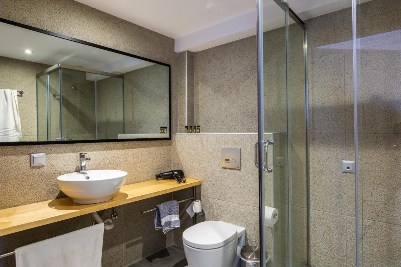 Economy Suite