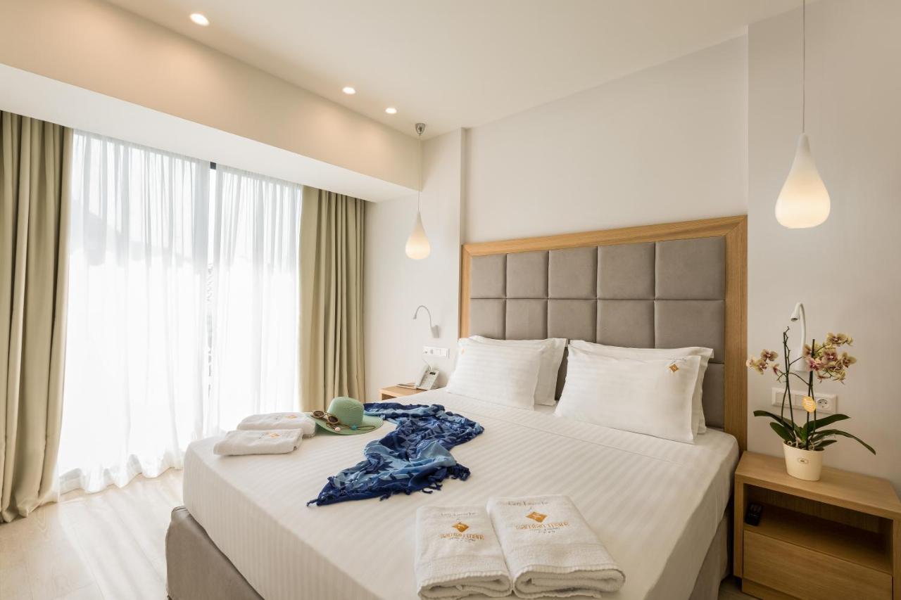 Deluxe Suite Spa Bath