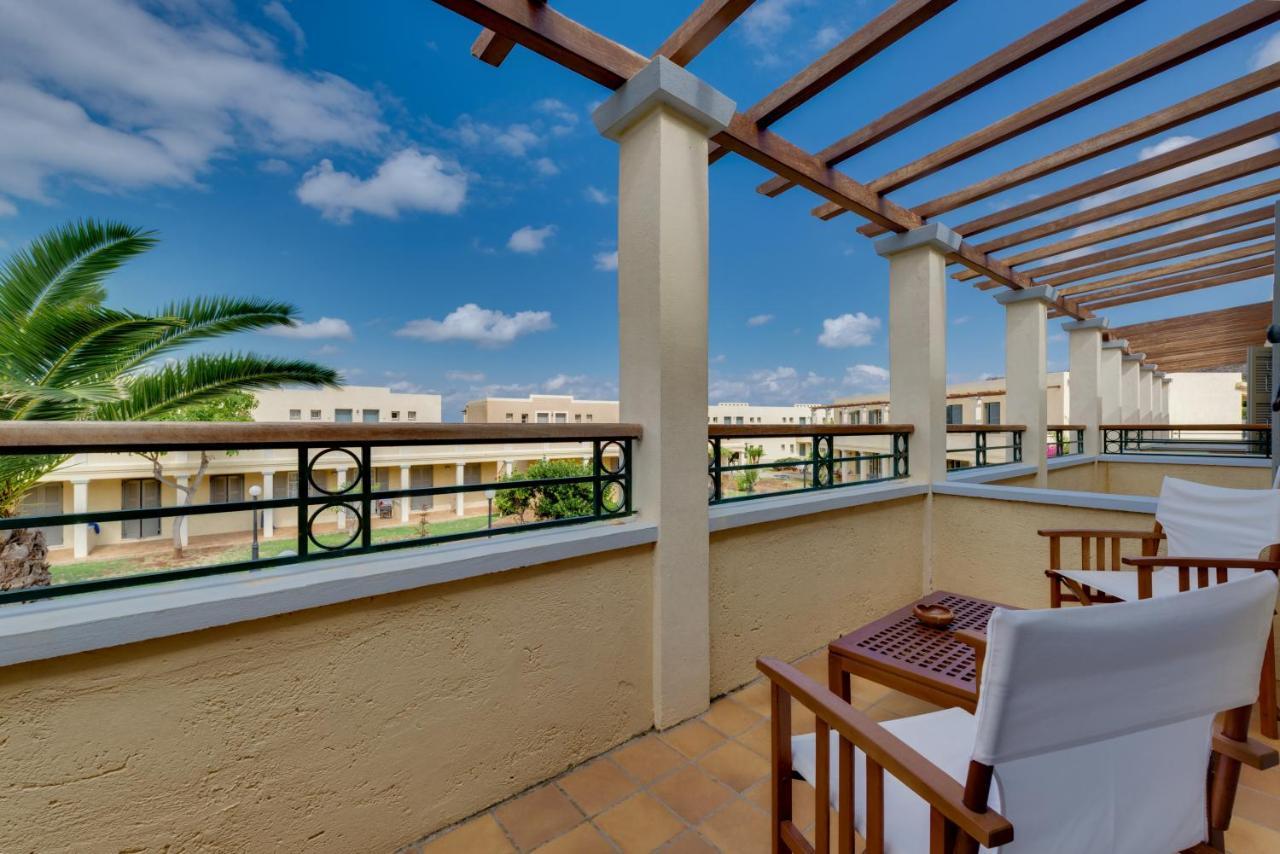 Room or Bungalow Mountain or Garden View