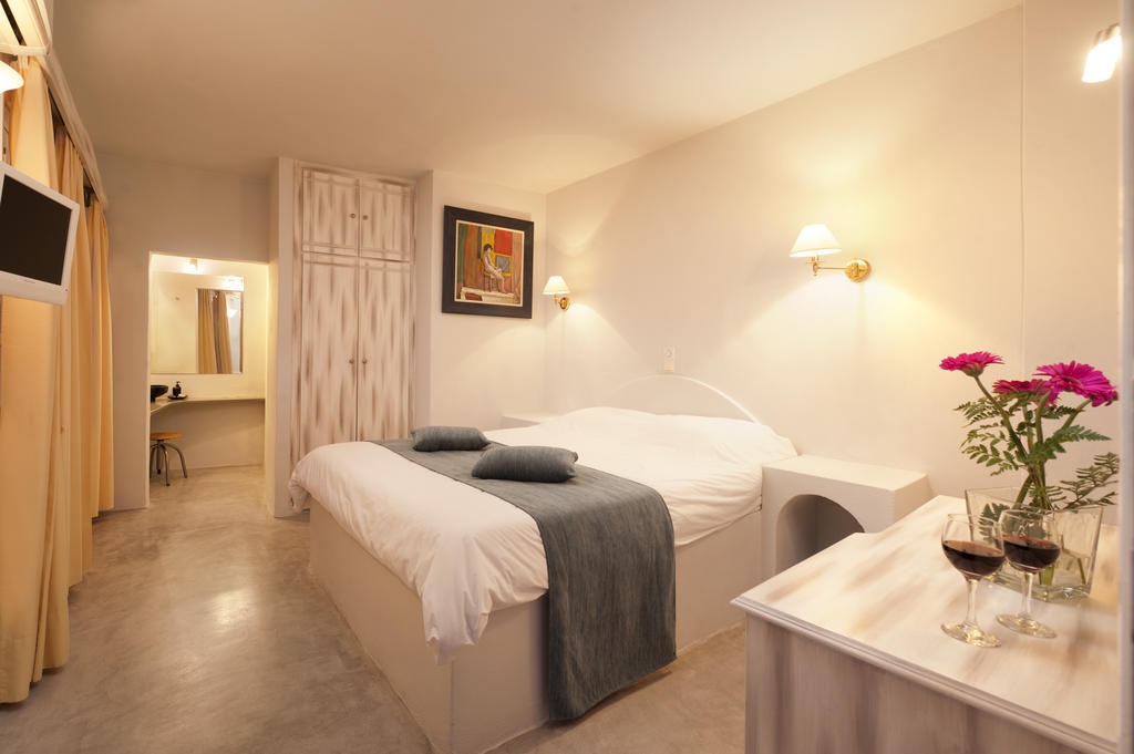 Honeymoon Double Room Heated Whirlpool Caldera Sunset View