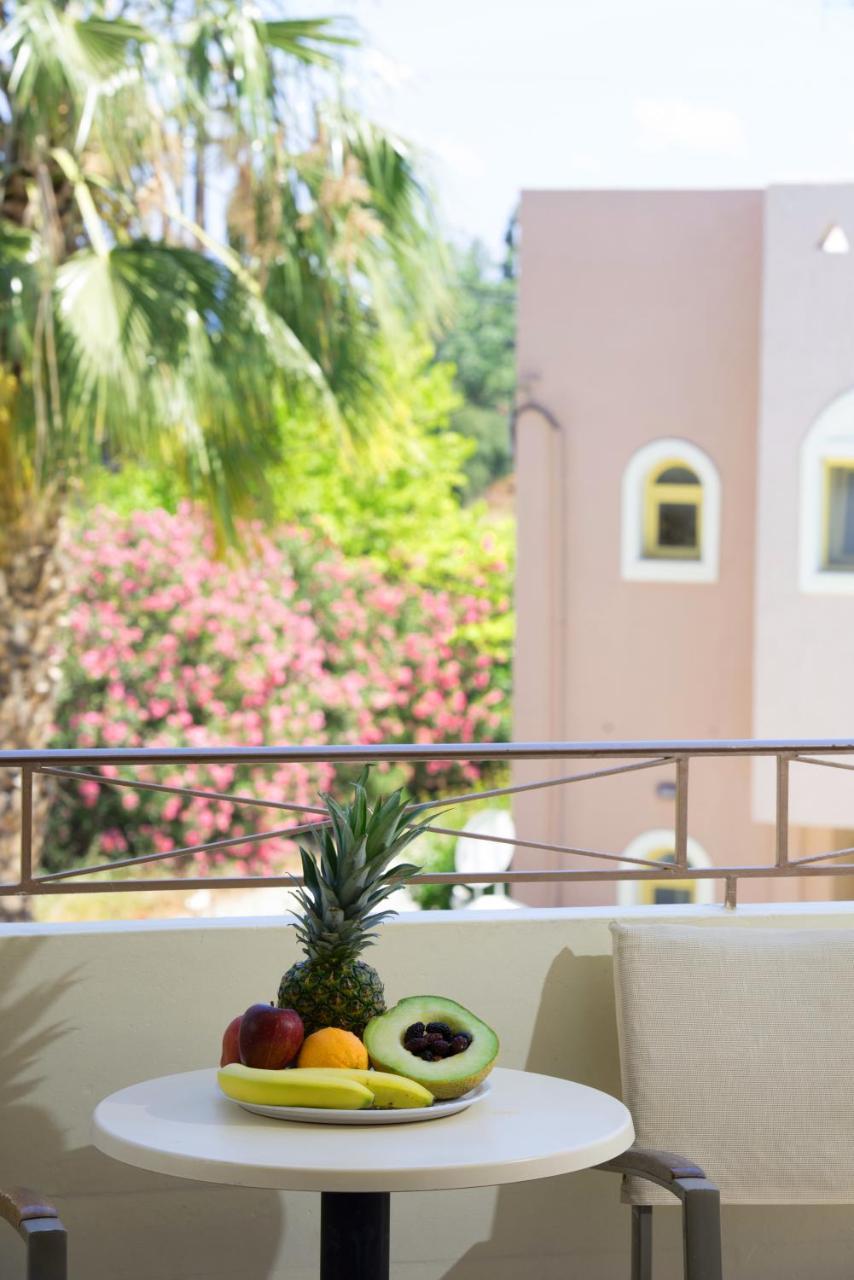 One Bedroom Apartment
