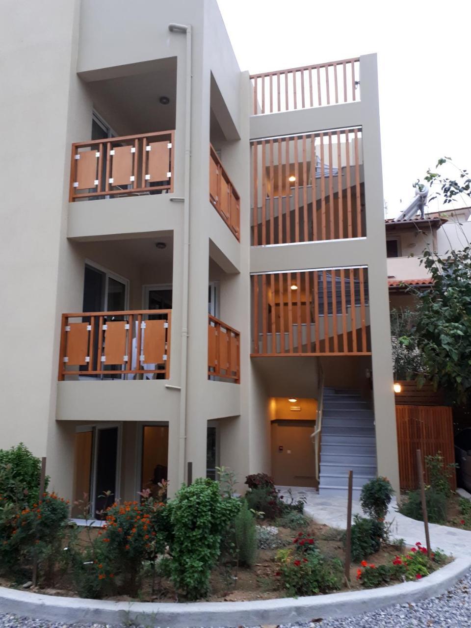 One-Bedroom Apartment Side Sea View