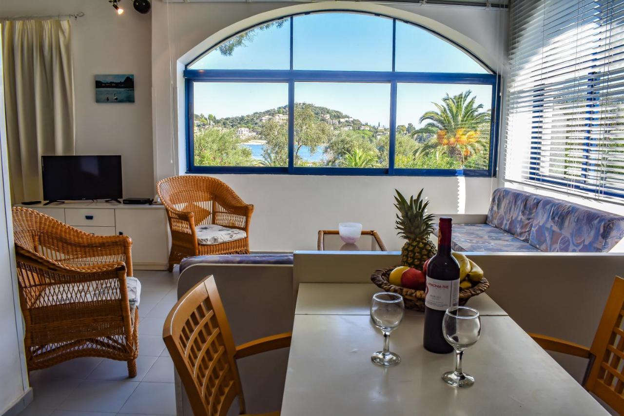 Three-Bedroom Villa Garden View