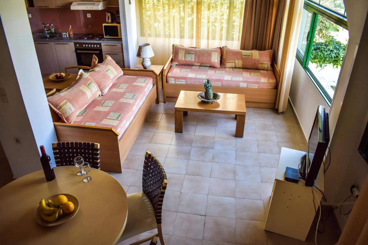 Three-Bedroom Villa Garden View