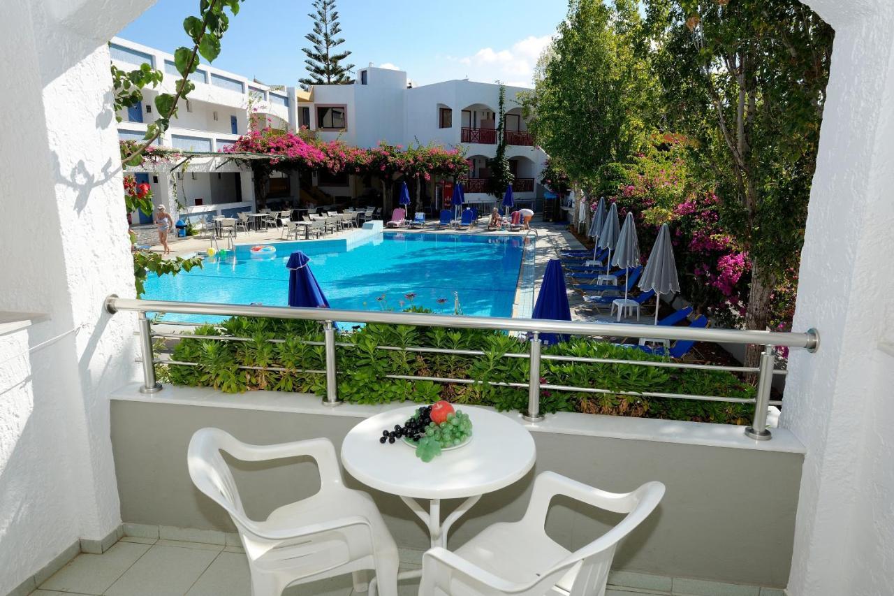Two-Bedroom Apartment with Mountain and Pool View
