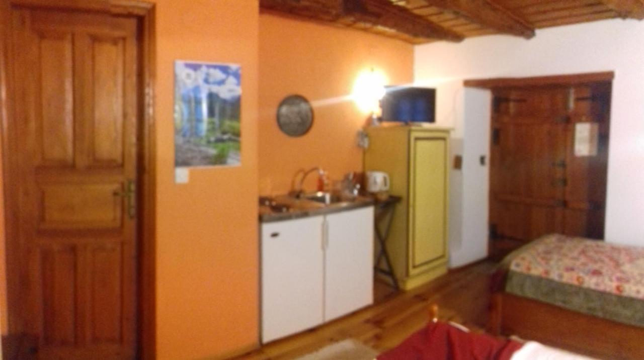 Basic Triple Room