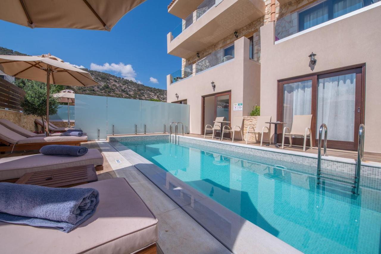 Superior Room Private Pool