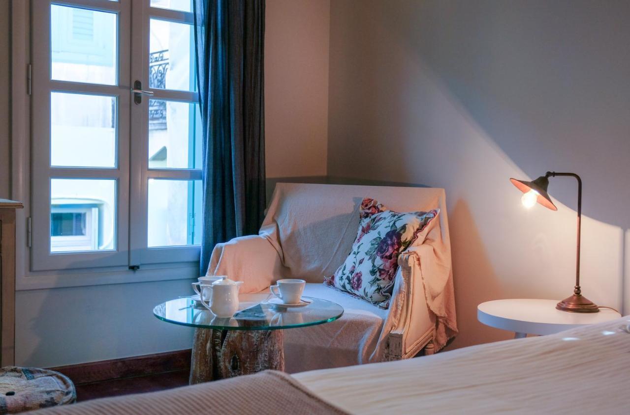 Superior Double Room Adiandi Building