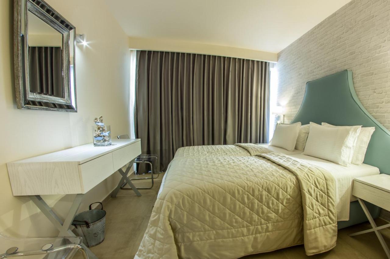 Standard Double or Twin Room Balcony