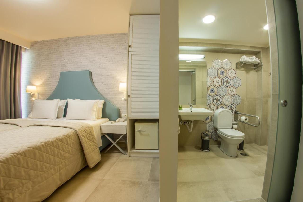 Standard Double or Twin Room Balcony