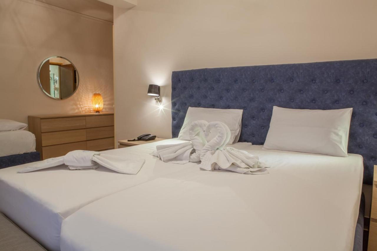 Standard Double or Twin Room Balcony