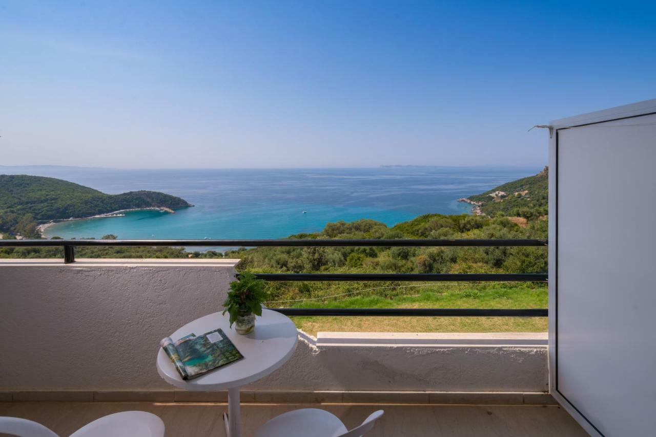 Double or Twin Room Sea View