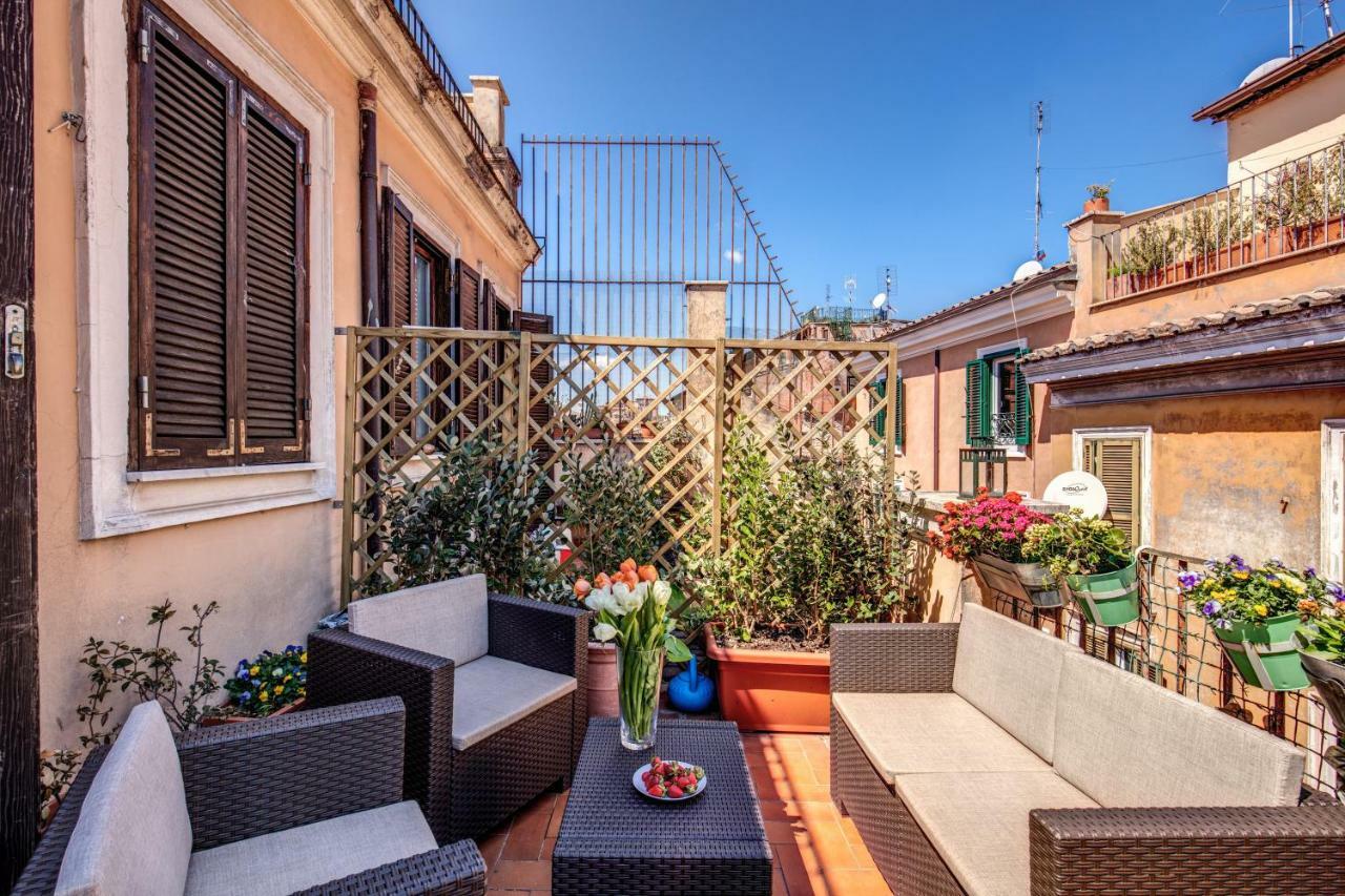 Deluxe Studio with Garden View