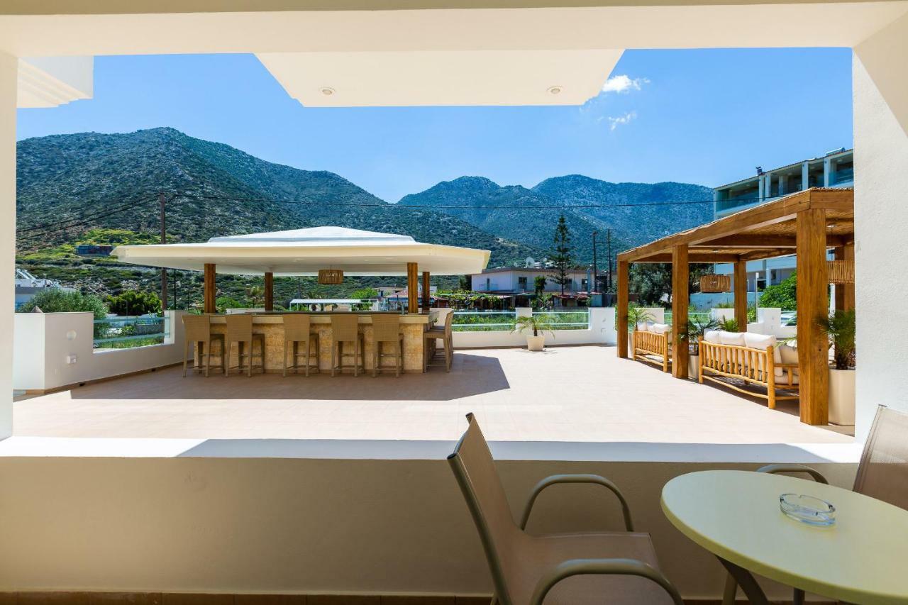 Standard Room Pool or Mountain View