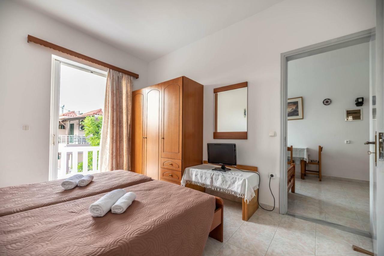 One-Bedroom Apartment Garden View