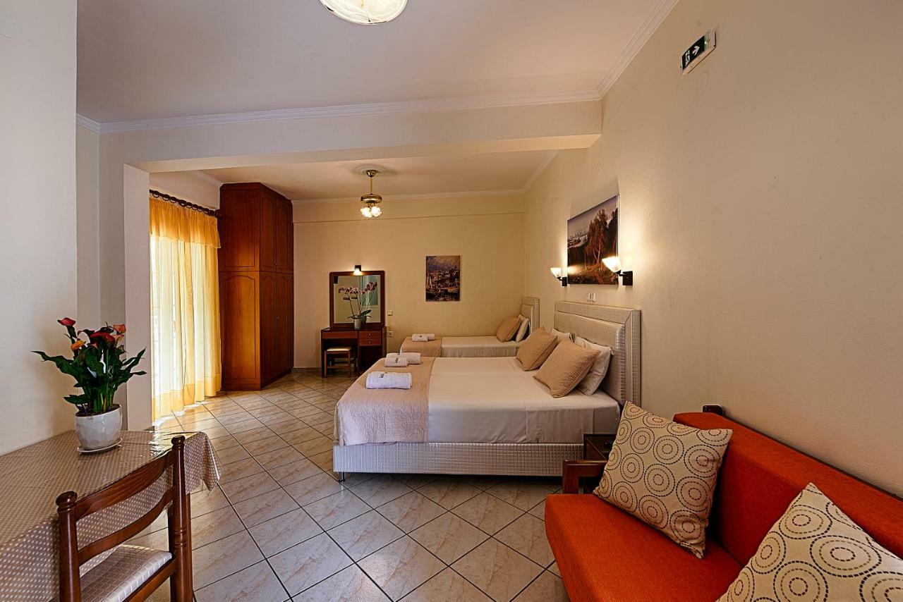 Deluxe Family Room
