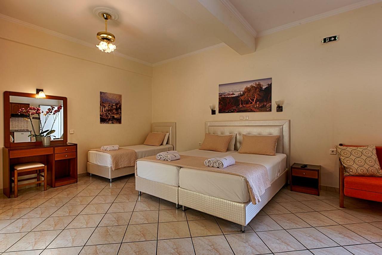 Deluxe Family Room
