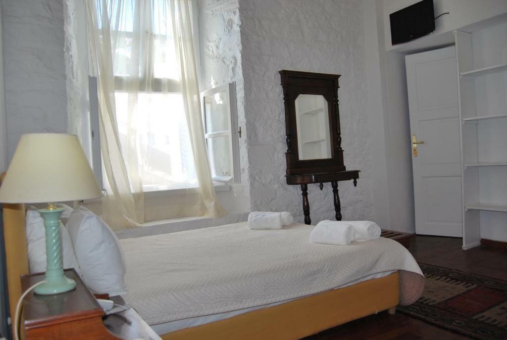 Two-Bedroom Apartment with Terrace and Sea View